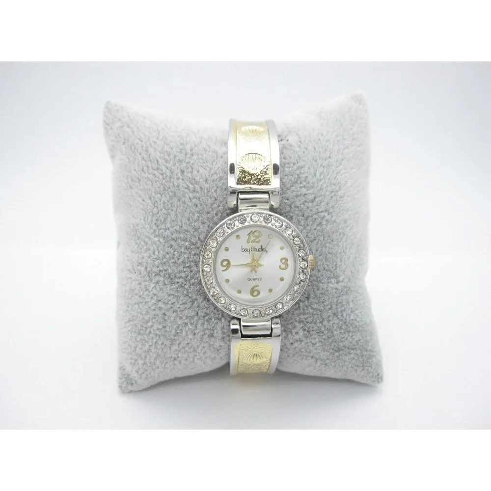 Women's Bay Studio Quartz WR Analog 26mm Dial Causal Round Bangle Watch (E142)